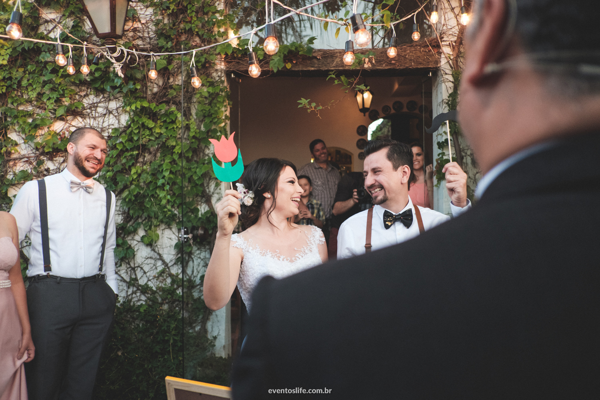 Casamento Ingrid e Cri Life Fotografia Capolino Sorocaba Mini Wedding Fotografia espontânea Documental Alex Oliveira Cyndi Omoto Case de Dia First look Fotos no campo Casamento rústico Vintage Cerimônia