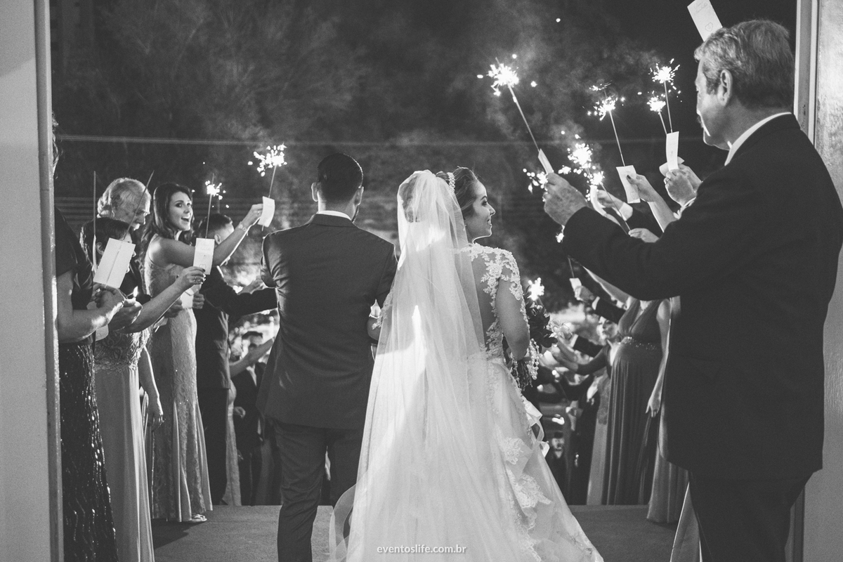 Casamento Thalita e Adriano, Limeira - SP, Destination Wedding, Destination Photographer, Life Fotografia, Cyndi Omoto, Alex Oliveira, Fotografia Criativa de casamento, Espontânea, Casamento 2018, Inspiração para casamento, sparkles, saída dos noivos
