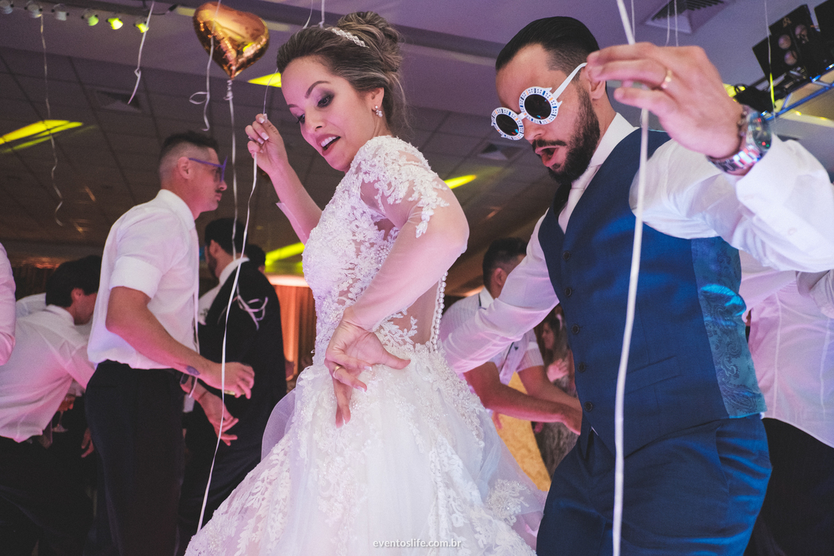 Casamento Thalita e Adriano, Limeira - SP, Destination Wedding, Destination Photographer, Life Fotografia, Cyndi Omoto, Alex Oliveira, Fotografia Criativa de casamento, Espontânea, Casamento 2018, Inspiração para casamento, noivos descendo até o chão