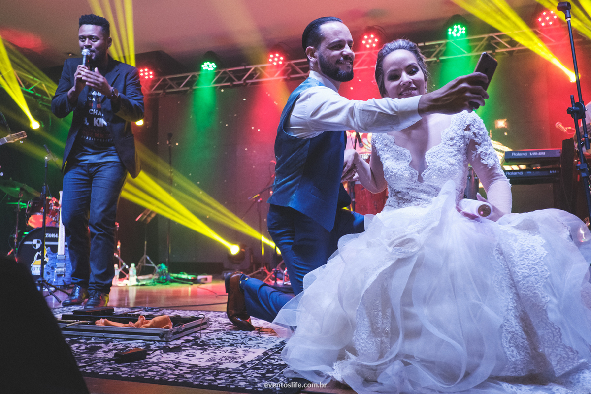 Casamento Thalita e Adriano, Limeira - SP, Destination Wedding, Destination Photographer, Life Fotografia, Cyndi Omoto, Alex Oliveira, Fotografia Criativa de casamento, Espontânea, Casamento 2018, Inspiração para casamento, noivos no palco