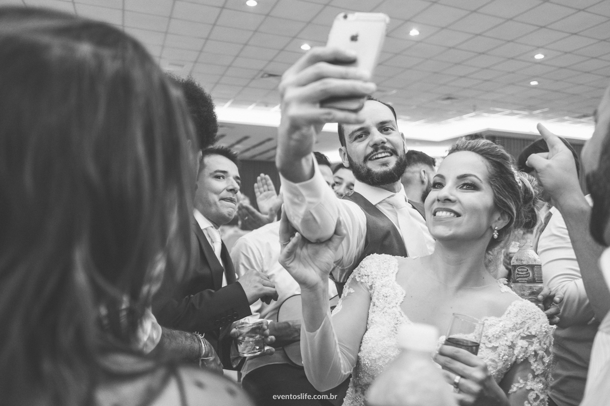 Casamento Thalita e Adriano, Limeira - SP, Destination Wedding, Destination Photographer, Life Fotografia, Cyndi Omoto, Alex Oliveira, Fotografia Criativa de casamento, Espontânea, Casamento 2018, Inspiração para casamento, fim de festa, selfie