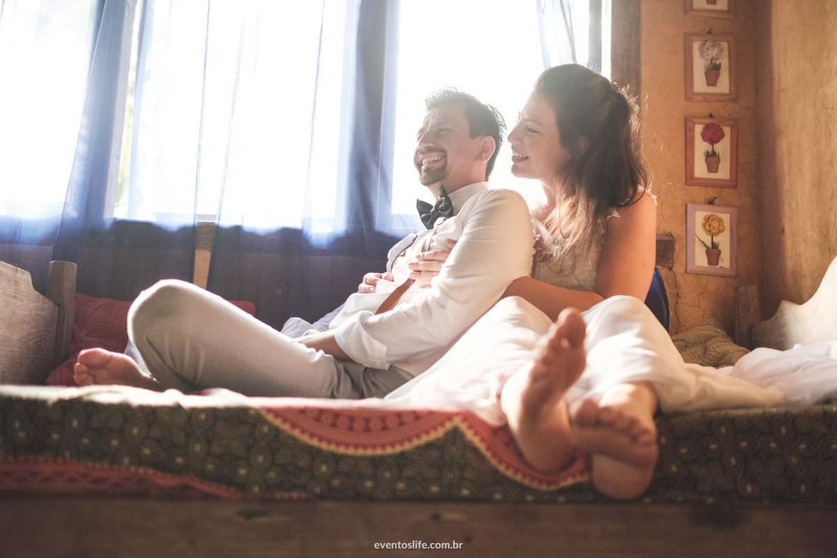 ensaio fotográfico na praia paradisíaca Ilha Bela Bonete São Paulo Brasil Trash The Dress Noivos Life Fotografia de Casamento Sorocaba Noivas 2018 Destination Photographers Beach Lua de Mel Honey Moon  Casal