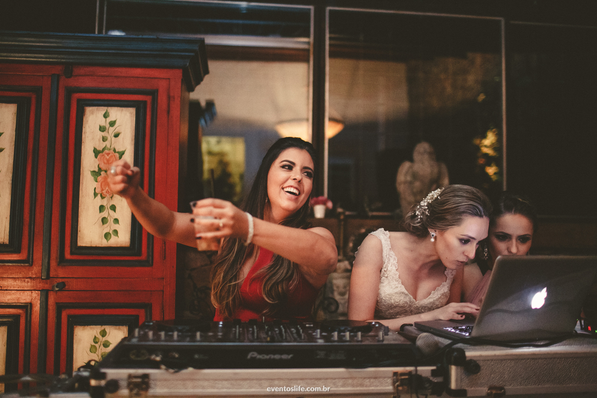 Casamento Ketelin e Bruno, Chateau Du Plas, Case de Dia, Lugar para casamentos incrível, Life Fotografia, Fotografia de casamento Sorocaba, Criativo, Casamento diferente, Noivas 2018, Amor, Festa de casamento, recepção, pista, noiva DJ