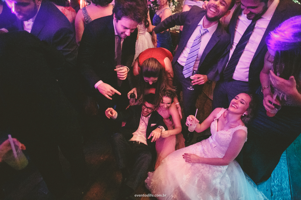 Casamento Ketelin e Bruno, Chateau Du Plas, Case de Dia, Lugar para casamentos incrível, Life Fotografia, Fotografia de casamento Sorocaba, Criativo, Casamento diferente, Noivas 2018, Amor, Festa de casamento, recepção, pista, dançando