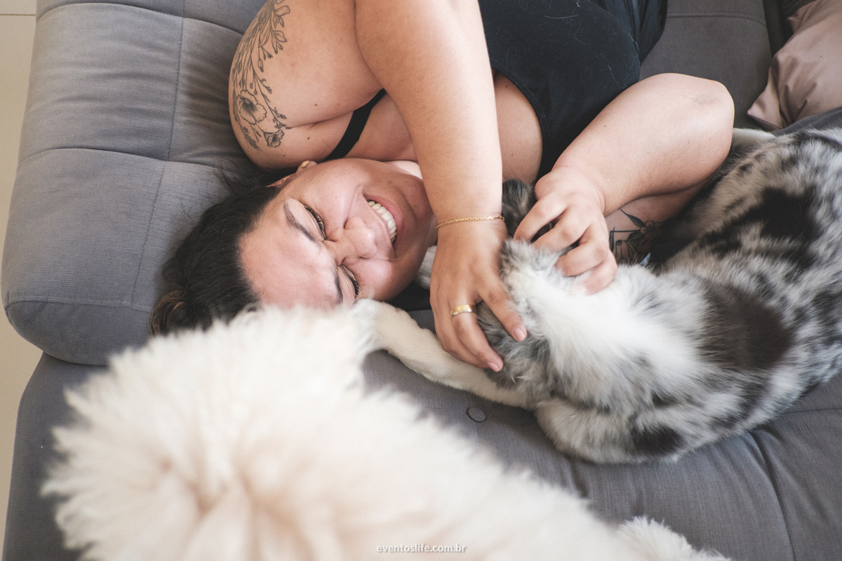 Ensaio família, Life Fotografia, Criativa, Diferente, Cyndi Omoto, Alex Oliveira, Fotografia de Casamento Sorocaba, Dogs, Doglovers, Cachorros, ensaio fotográfico, fotos com cahorro, poodle, border collie, luz natural, casados, vida a dois, amor