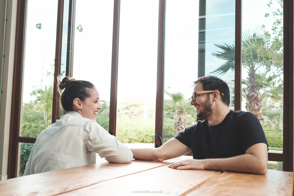 Ensaio Camila e Guilherme Life Fotografia de casamento sorocaba São Paulo Brasil Fotografia Espontânea Luz Natural Bendita Cafeína Coffee Lovers Amantes de Café Ensaio Pré Casamento Ensaio Fotográfico Criativo Noivos Yes I Do Momento Natural