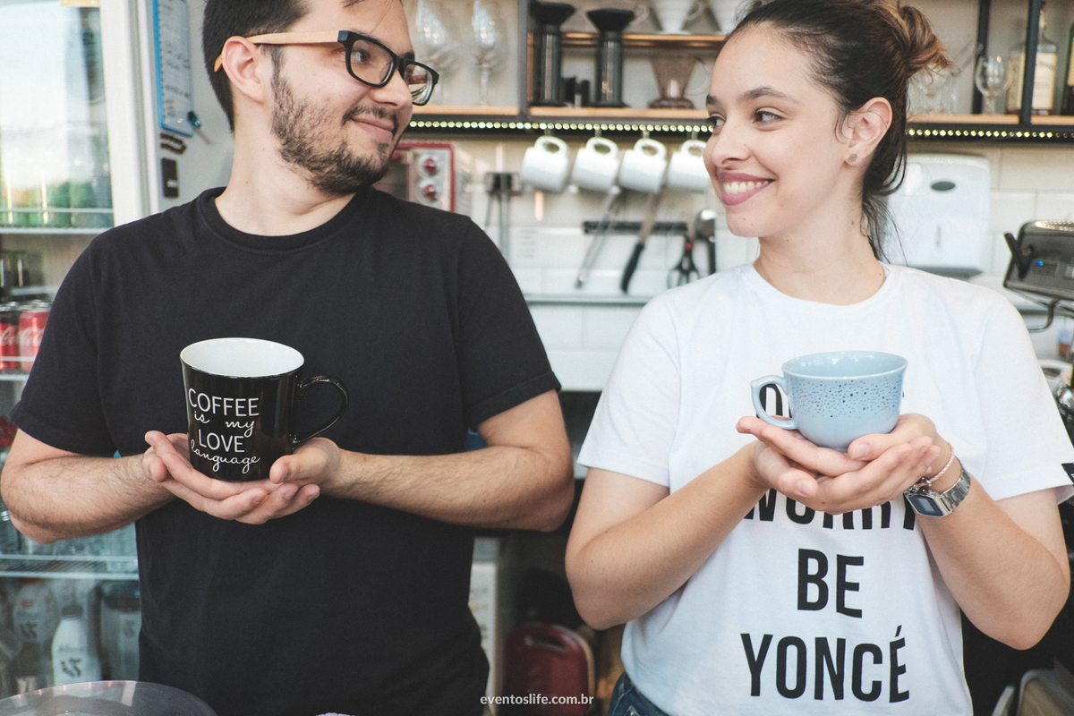 Ensaio Camila e Guilherme Life Fotografia de casamento sorocaba São Paulo Brasil Fotografia Espontânea Luz Natural Bendita Cafeína Coffee Lovers Amantes de Café Ensaio Pré Casamento Ensaio Fotográfico Criativo Noivos Yes I Do 