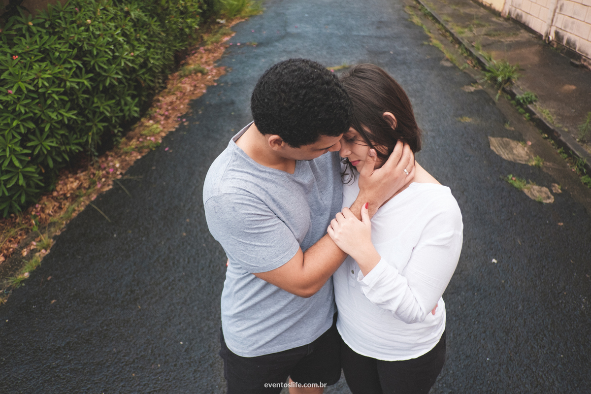 Ensaio Casal, Pré casamento, pré wedding, fotos em casa, namorados, noivos, vida a dois, amor, união, Life Fotografia, Cyndi Omoto, Alex Oliveira, Fotografia Criativa, Fotografia Espontânea, Melhor fotógrafo de Sorocaba