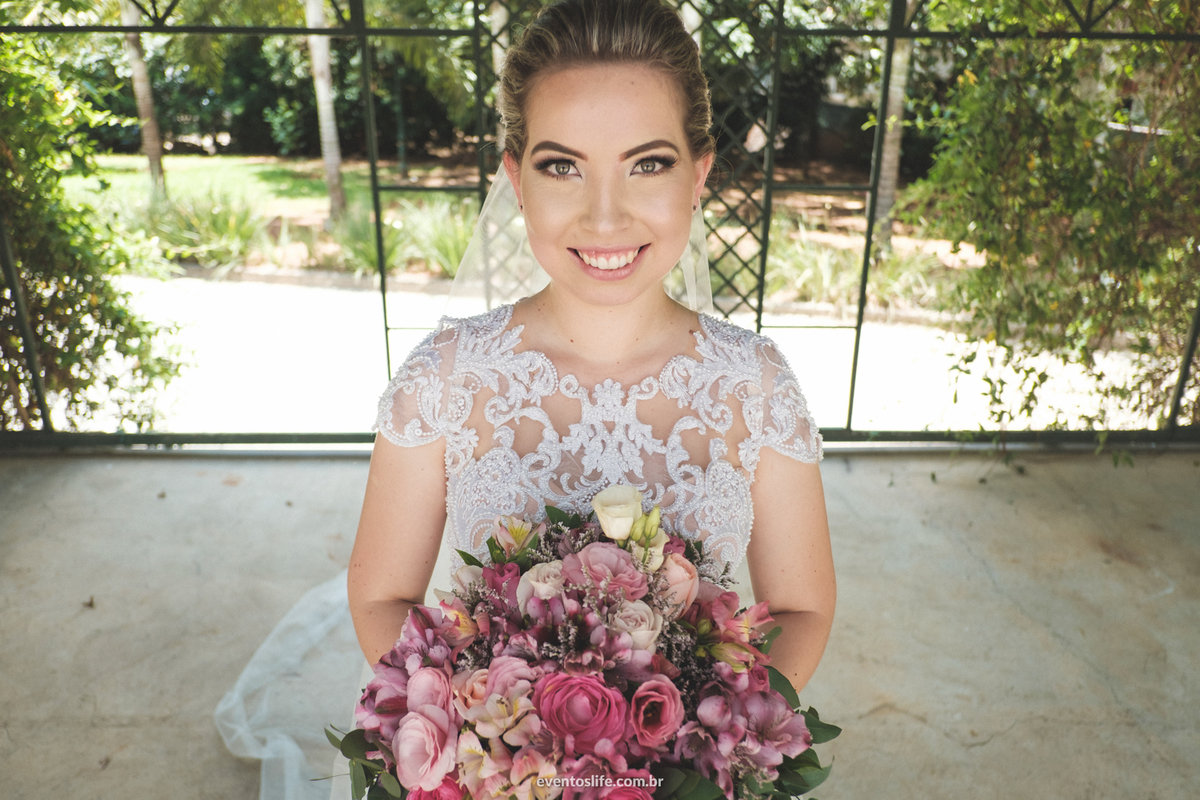 Casamento de dia Santa Victória Sorocaba Amanda e Bruno, Life Fotografia, Cyndi Omoto, Alex Oliveira, Trio Macaíba, Fotografia de casamento Sorocaba, Luz Natural, Noivas 2018, Vou casar, cerimônia, grande dia, yes i do, noiva e buquê, bouquet