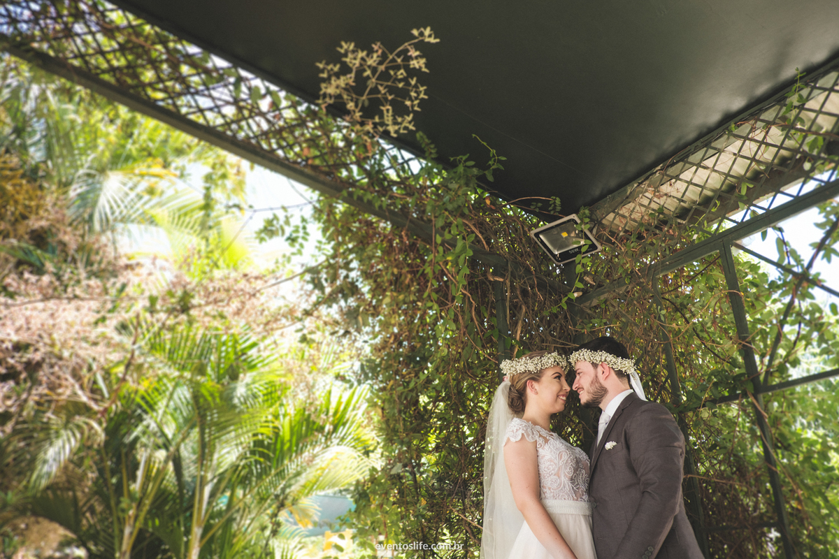 Casamento de dia Santa Victória Sorocaba Amanda e Bruno, Life Fotografia, Cyndi Omoto, Alex Oliveira, Trio Macaíba, Fotografia de casamento Sorocaba, Luz Natural, Noivas 2018, Vou casar, cerimônia, grande dia, yes i do, enfim casados, coroa de flores