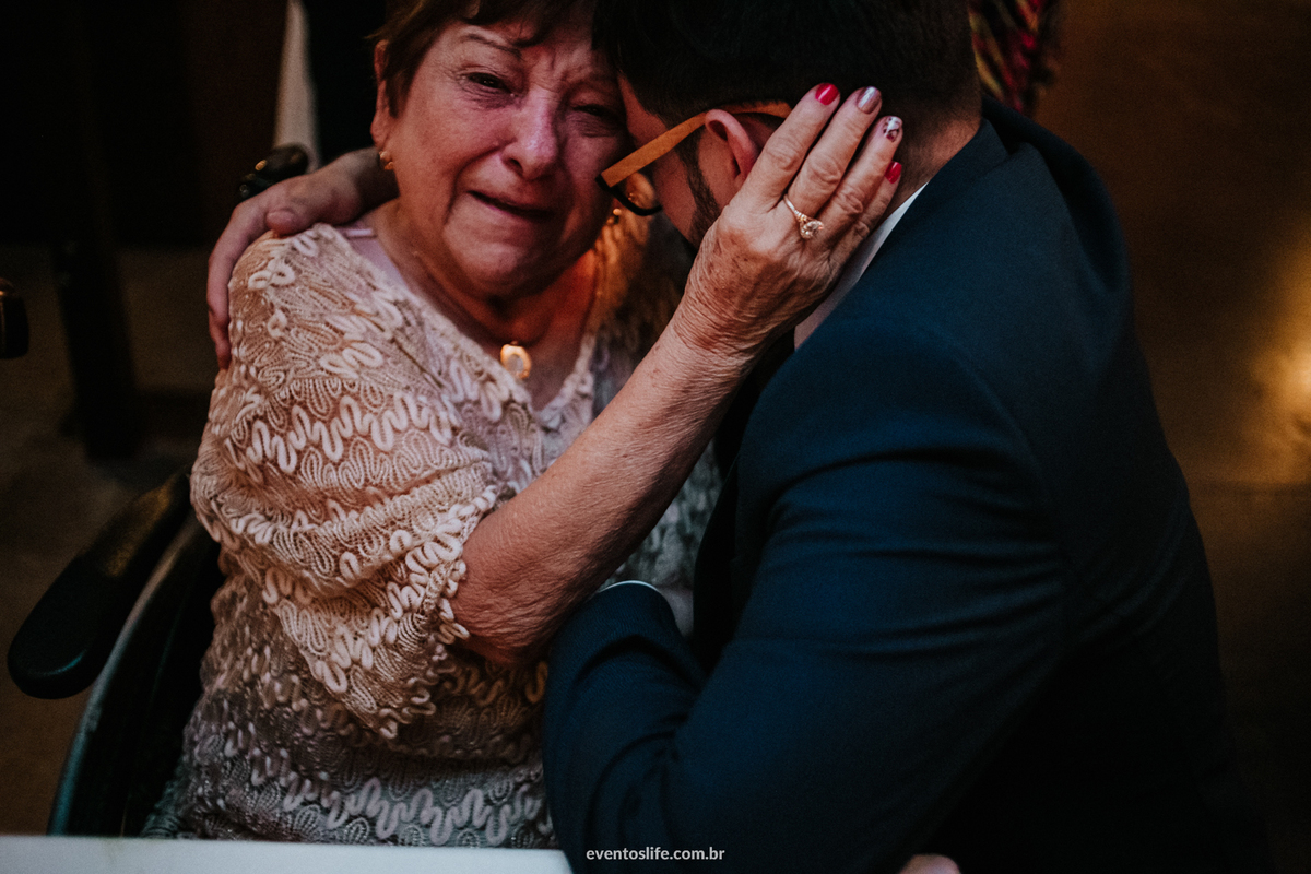 Casamento Camila e Guilherme, Fotógrafo de Casamento Sorocaba, Bendita Cafeína, Life Fotografia, Chácara Santa Victória, Case de dia, Inspiração para noivas, be bride, noivas 2018, fotografia espontânea, Sacré Sucrê, abraço na avó