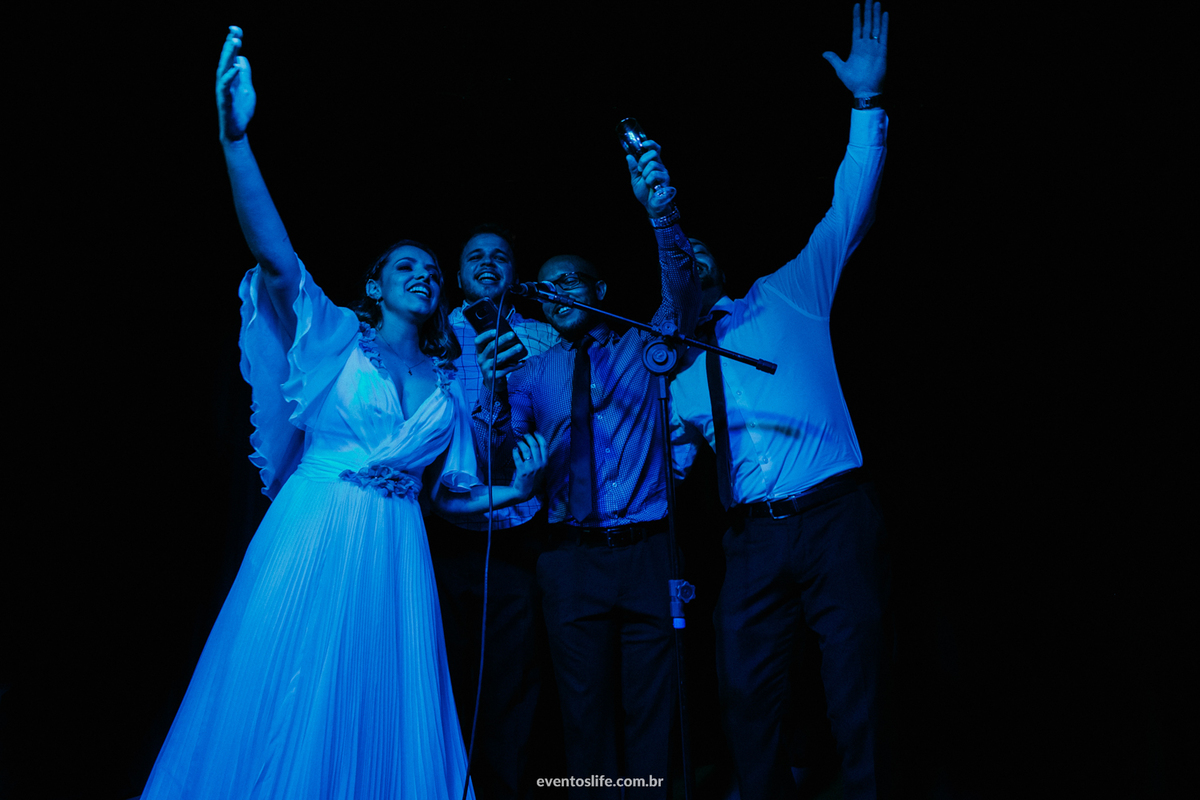 Casamento Camila e Guilherme, Fotógrafo de Casamento Sorocaba, Bendita Cafeína, Life Fotografia, Chácara Santa Victória, Case de dia, Inspiração para noivas, be bride, noivas 2018, fotografia espontânea, Sacré Sucrê, Noiva Cantando Evidências