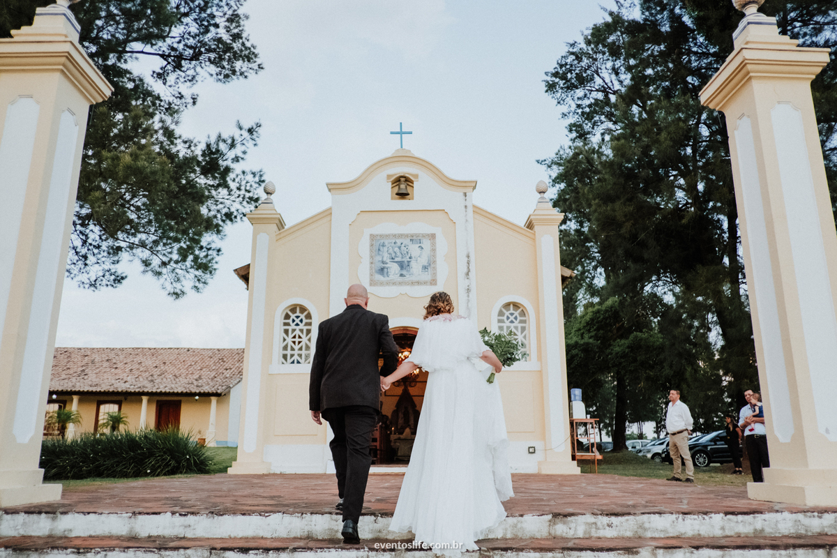 Casamento Camila e Guilherme, Fotógrafo de Casamento Sorocaba, Bendita Cafeína, Life Fotografia, Chácara Santa Victória, Case de dia, Inspiração para noivas, be bride, noivas 2018, fotografia espontânea, Sacré Sucrê, Capela Santiago, entrada da noiva