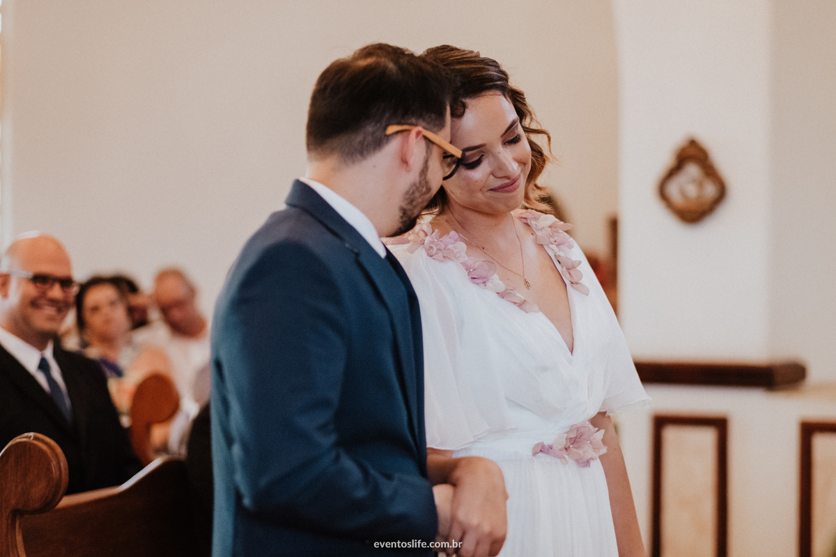 Casamento Camila e Guilherme, Fotógrafo de Casamento Sorocaba, Bendita Cafeína, Life Fotografia, Chácara Santa Victória, Case de dia, Inspiração para noivas, be bride, noivas 2018, fotografia espontânea, Sacré Sucrê, Capela Santiago, carinho entre noivos