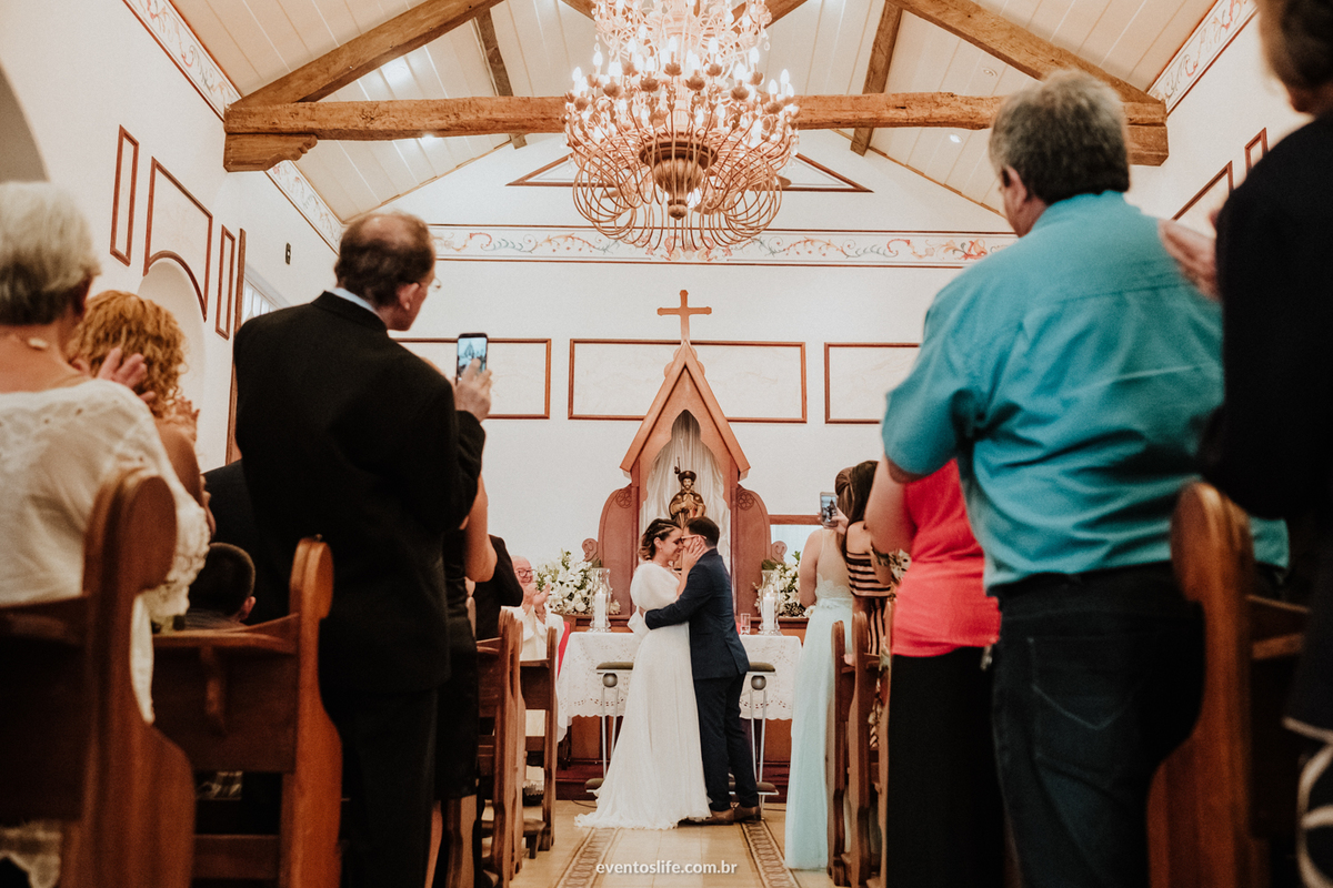 Casamento Camila e Guilherme, Fotógrafo de Casamento Sorocaba, Bendita Cafeína, Life Fotografia, Chácara Santa Victória, Case de dia, Inspiração para noivas, be bride, noivas 2018, fotografia espontânea, Sacré Sucrê, Capela Santiago, beijo, kiss, yes i do