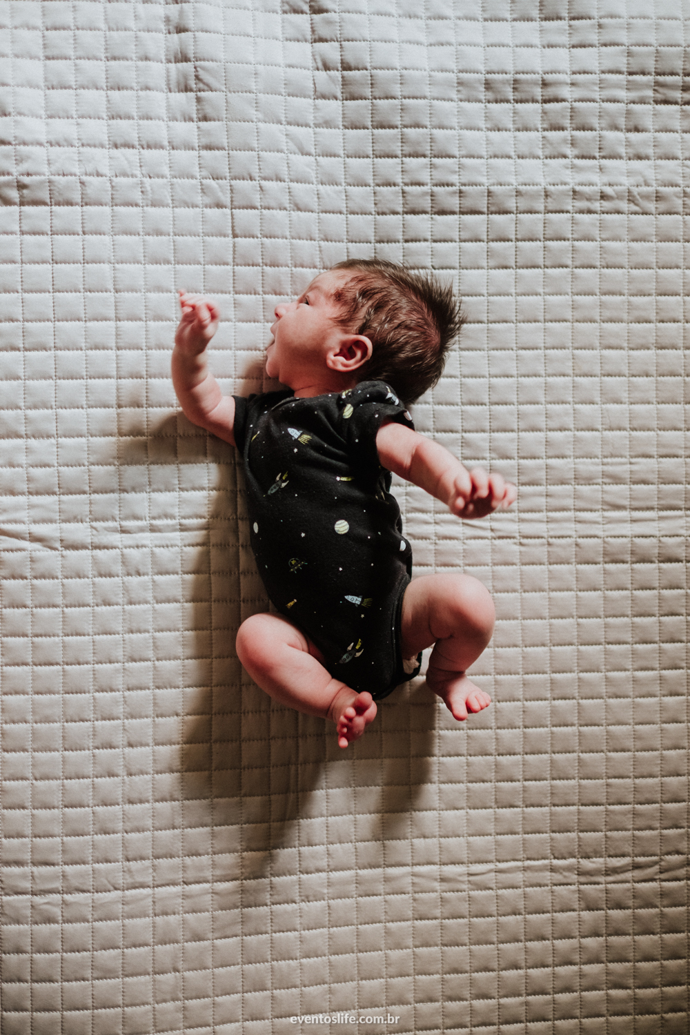 Ensaio família, sessão de fotos, fotografia espontânea, Life Fotografia Sorocaba, São Paulo, Interior, family, acompanhamento do bebê, crescimento do bebê, fotos de bebê, primeiro ano de vida, dinossauros, documental, pais de primeira viagem, primeiro mês