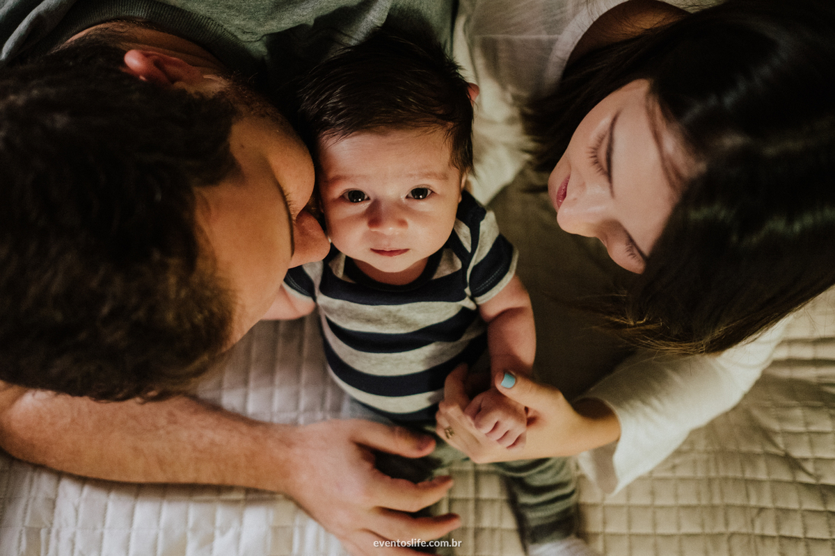 Ensaio família, sessão de fotos, fotografia espontânea, Life Fotografia Sorocaba, São Paulo, Interior, family, acompanhamento do bebê, crescimento do bebê, fotos de bebê, primeiro ano de vida, dinossauros, documental, neném