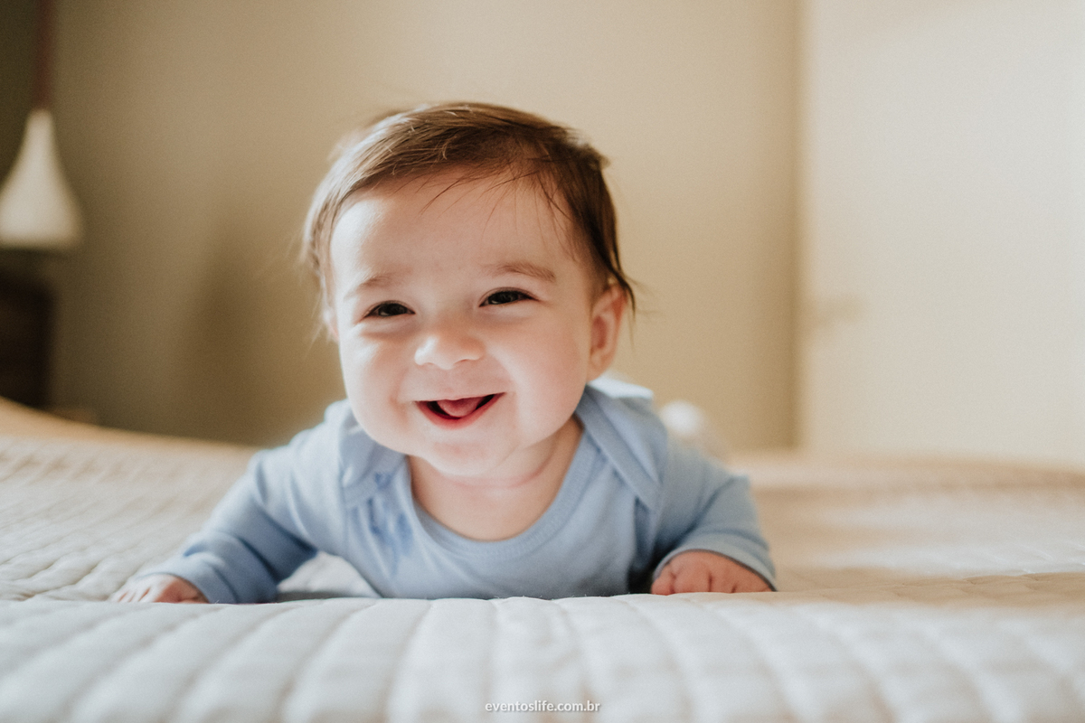 Ensaio família, sessão de fotos, fotografia espontânea, Life Fotografia Sorocaba, São Paulo, Interior, family, acompanhamento do bebê, crescimento do bebê, fotos de bebê, primeiro ano de vida, dinossauros, documental, sorriso de bebê