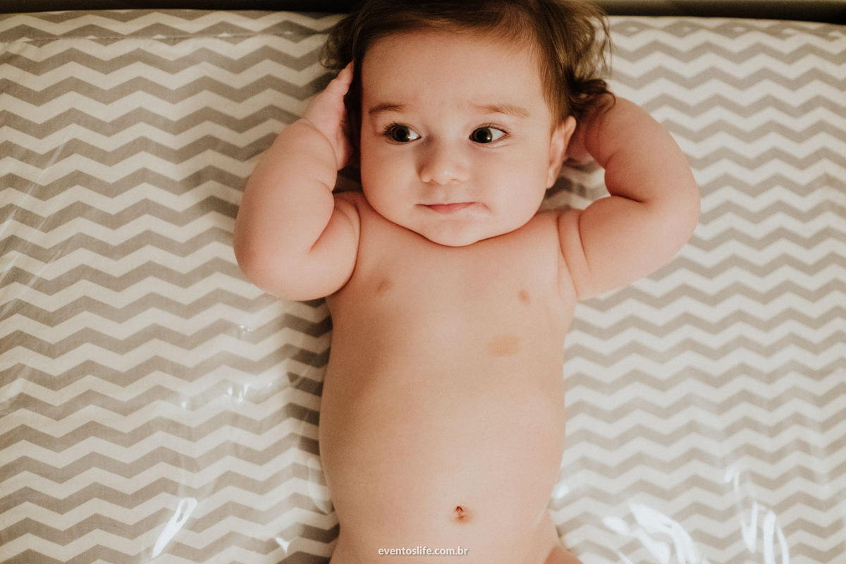 Ensaio família, sessão de fotos, fotografia espontânea, Life Fotografia Sorocaba, São Paulo, Interior, family, acompanhamento do bebê, crescimento do bebê, fotos de bebê, primeiro ano de vida, dinossauros, documental, dobrinhas