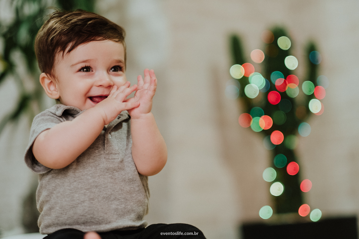 Ensaio família, sessão de fotos, fotografia espontânea, Life Fotografia Sorocaba, São Paulo, Interior, family, acompanhamento do bebê, crescimento do bebê, fotos de bebê, primeiro ano de vida, dinossauros, documental, natal