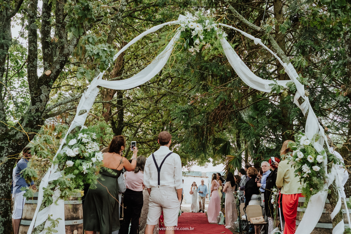 Casamento Mariana e Thiago, Life Fotografia, Montevidéu, Destination Wedding, Destination Photographers, Vinícolas, Bodas, Bodega, Case de Dia, Casamento no Campo, Ar Livre, Fotografia Espontânea, Fotografia de Casamento Sorocaba, Entrada da Noiva