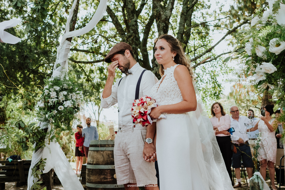 Casamento Mariana e Thiago, Life Fotografia, Montevidéu, Destination Wedding, Destination Photographers, Vinícolas, Bodas, Bodega, Case de Dia, Casamento no Campo, Ar Livre, Fotografia Espontânea, Fotografia de Casamento Sorocaba, Noivo emocionado