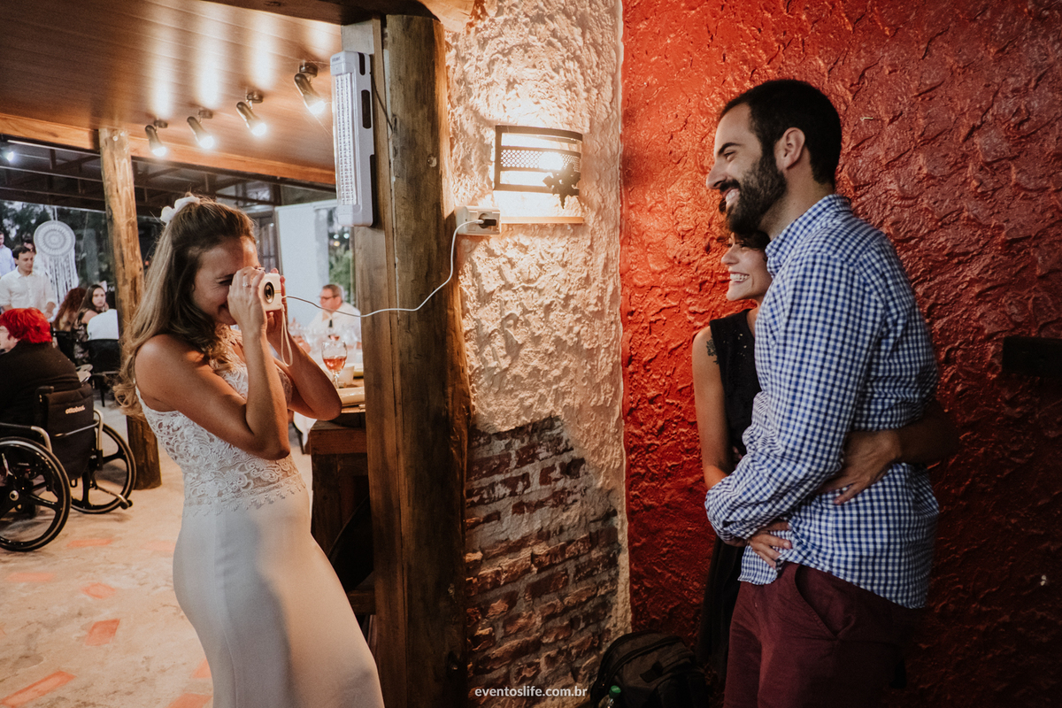 Casamento Mariana e Thiago, Life Fotografia, Montevidéu, Destination Wedding, Destination Photographers, Vinícolas, Bodas, Bodega, Case de Dia, Casamento no Campo, Ar Livre, Fotografia Espontânea, Fotografia de Casamento Sorocaba, Foto com amigos