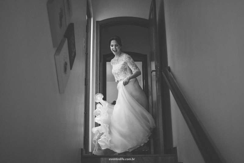 Casamento Carol e Thiago, Carol e Thiago, Wedding, Case de dia, Casar no interior, Casamento no interior, Casamento de Dia, Casamento ao ar livre, Espaço Alvorada, Fazenda Alvorada, Life Fotografia, Noiva Feliz, Escada, PB, Noiva dançando, Vestido lindo