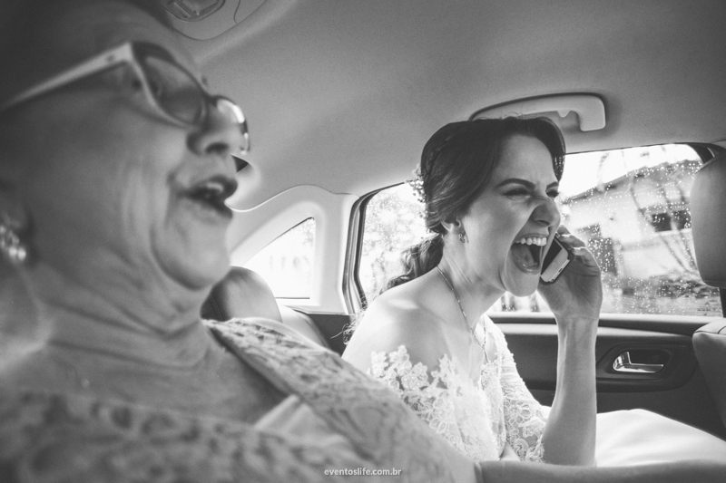 Casamento Carol e Thiago, Carol e Thiago, Wedding, Case de dia, Casar no interior, Casamento no interior, Casamento de Dia, Casamento ao ar livre, Espaço Alvorada, Fazenda Alvorada, Life Fotografia, Carro, Noiva, Risadas, Foto documental, Foto premiada