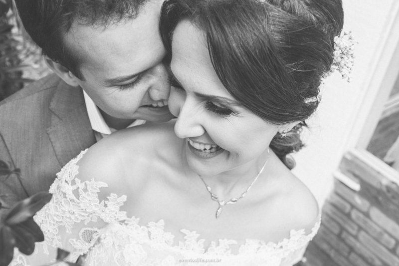 Casamento Carol e Thiago, Carol e Thiago, Wedding, Case de dia, Casar no interior, Casamento no interior, Casamento de Dia, Casamento ao ar livre, Espaço Alvorada, Fazenda Alvorada, Life Fotografia, Retrato de Noivos, Retrato dos Noivos, Beijo na noiva