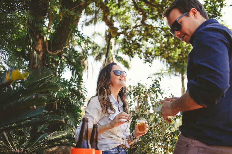 Ensaio Carol e Thiago, Ensaio Campinas, Bar da Cachoeira, Sorocaba, Pré Casamento, Pré Wedding, E-Session, Sessão Pré Casamento, Ensaio Fotográfico, Life Fotografia, Campinas, Sorocaba, Joaquim Egydio, Ensaio no Bar, Boteco, Ceveja