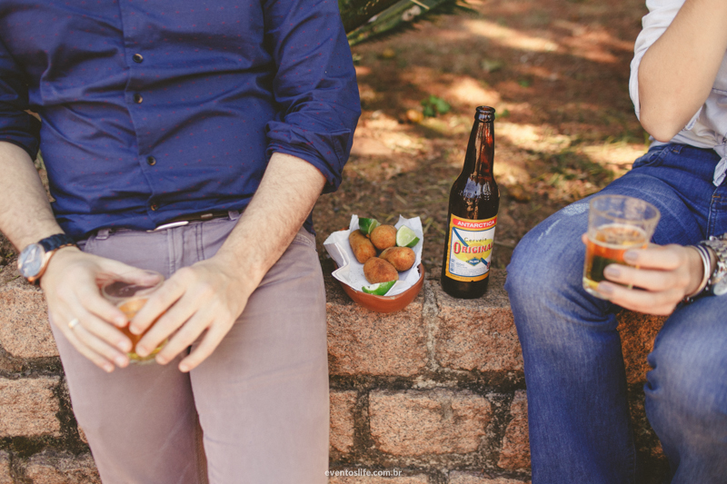 Ensaio Carol e Thiago, Ensaio Campinas, Bar da Cachoeira, Sorocaba, Pré Casamento, Pré Wedding, E-Session, Sessão Pré Casamento, Ensaio Fotográfico, Life Fotografia, Joaquim Egydio, Campinas, Melhor fotógrafo de Sorocaba, Ensaio no bar, Ensaio diferente