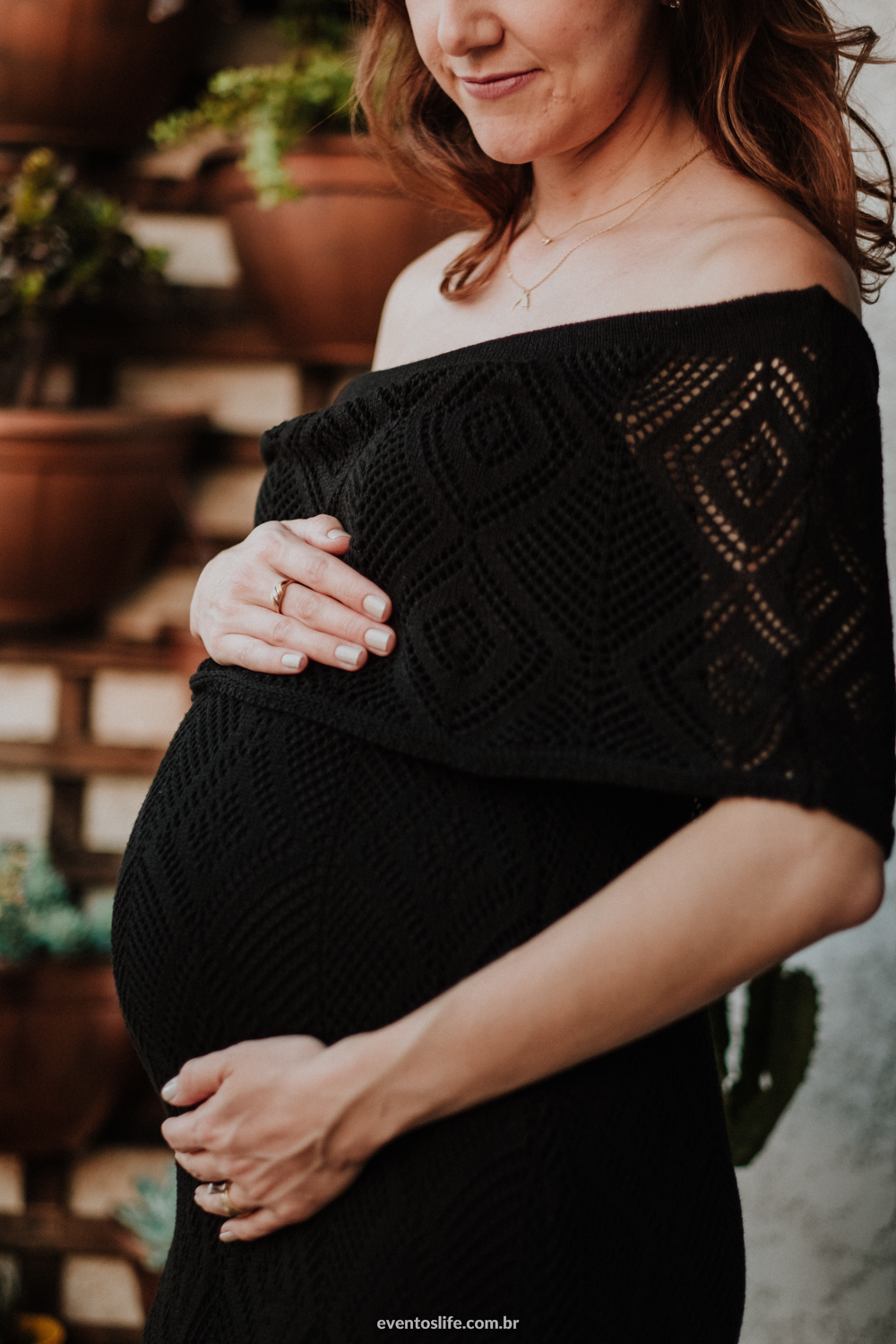Ensaio Gestante, Sessão Grávida, Gravidez, Fotografia de Família, Sorocaba, Life Fotografia, Carinho de mãe, Grávida Feliz, Luz Natural, Foto espontânea, Ensaio em Casa, Ensaio Intimista, Foto Criativa, Retrato de Gestante