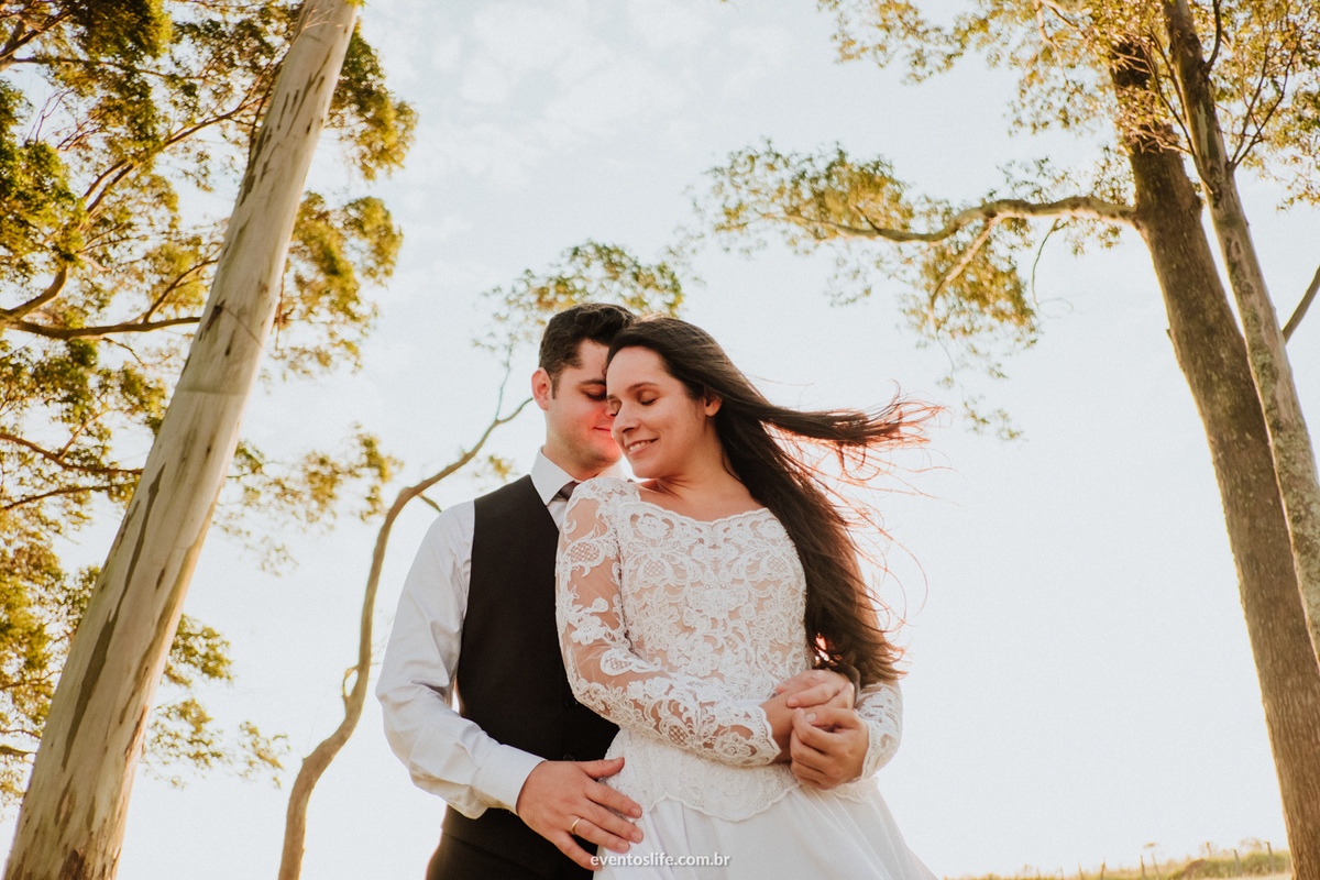 Life Fotografia, Casamento, Fotografia de Casamento Sorocaba, São Paulo, Campinas, Indaiatuba, Sessão Pós Casamento, Pós Wedding, Wedding, Vivi e Mello, Votorantim, Ensaio de Noivos, Ensaio ao ar livre, Natureza, Carinho de casal, Amor, Natureza