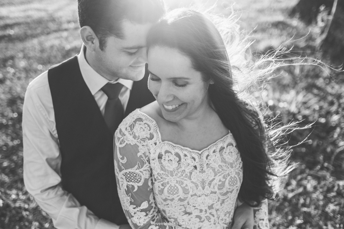 Life Fotografia, Casamento, Fotografia de Casamento Sorocaba, São Paulo, Campinas, Indaiatuba, Sessão Pós Casamento, Pós Wedding, Wedding, Vivi e Mello, Votorantim, Ensaio de Noivos, Ensaio ao ar livre, Natureza, Fotografia natural, Foto PB, BW, Casal