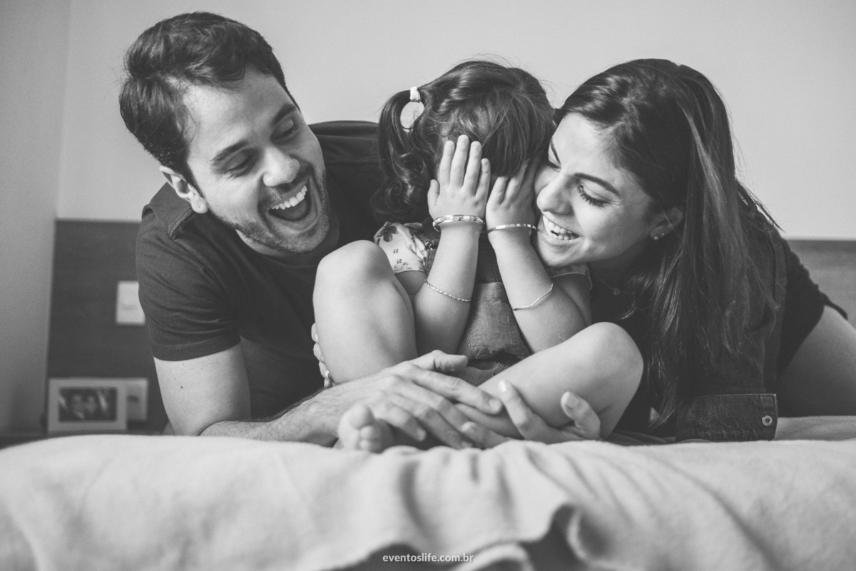 Ensaio Família, Life Fotografia, Fotografia de Família Sorocaba, Fotos espontâneas, Fotos diferentes, Fotografia criativa, Fotografia natural, Ensaio em casa, Sessão Família, Foto PB, Gestante, Grávida, Fotografia PB, Foto Preta e branca, Documental