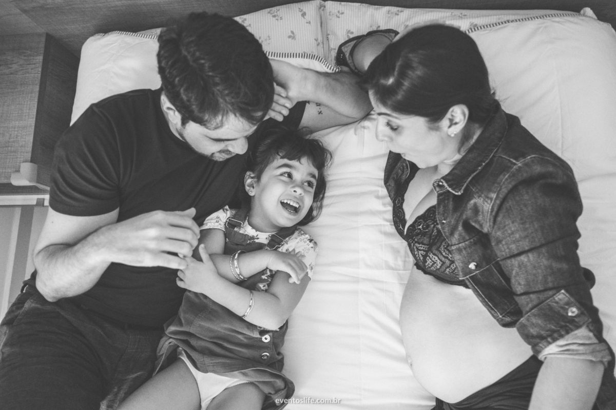 Ensaio Família, Life Fotografia, Fotografia de Família Sorocaba, Fotos espontâneas, Fotos diferentes, Fotografia criativa, Fotografia natural, Ensaio em casa, Sessão Família, Foto PB, Gestante, Grávida, Melhor fotógrafo de Sorocaba, Fotos de família