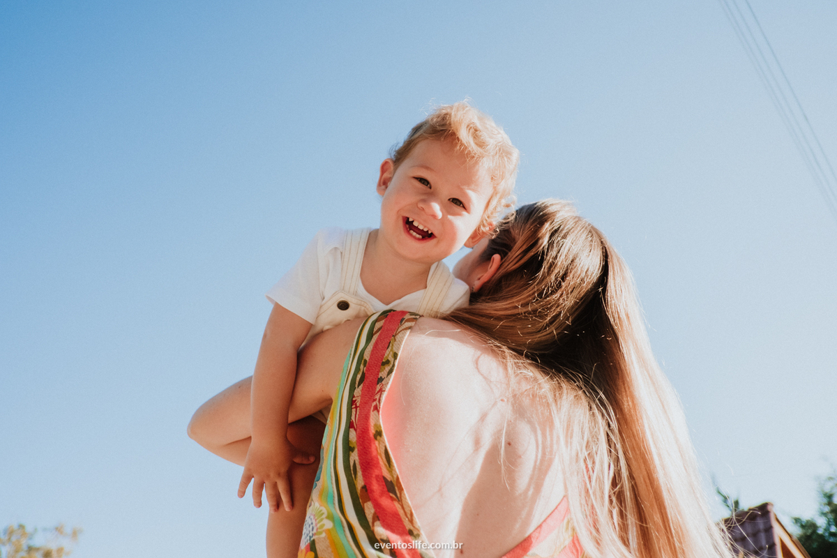 Ensaio Pré Casamento, Pré Casamento, Pré Wedding, Ensaio Família, Sessão fotografica, Sessão Namorados, Sessão, Curitiba, Paraná, Cave Colinas de Pedra, Vinícola, Ensaio na vinícola, Life Fotografia, Foto de Baby, Céu Azul, Céu limpo, Fotógrafos Curitiba