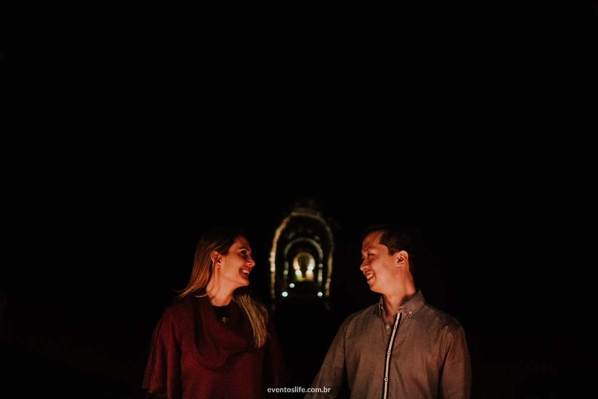 Ensaio Pré Casamento, Pré Casamento, Pré Wedding, Ensaio Família, Sessão fotografica, Sessão Namorados, Sessão, Curitiba, Paraná, Cave Colinas de Pedra, Vinícola, Ensaio na vinícola, Life Fotografia, Túnel, Adega, Bodega, Curitiba, PR, Paraná, Ensaios