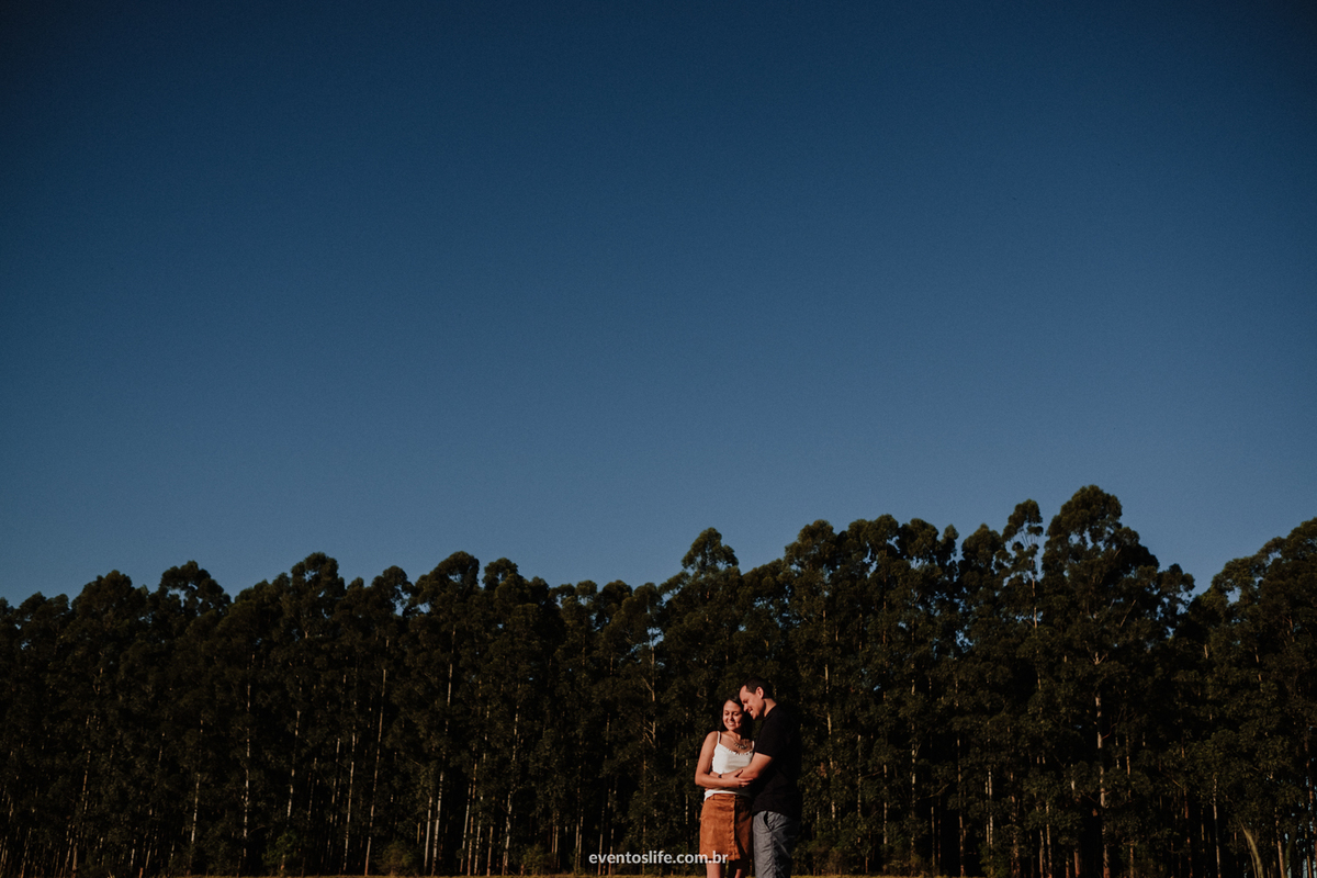 Life Fotografia, Ensaio Fotográfico de casal, Sorocaba, São Paulo, E-session, Pré-casamento, sessão de fotos, fotografia criativa, diferente, espontâneo, noivos, casal, amor, casamento, urbano, campo, cyndi omoto, alex oliveira, jéssica e danilo, couple