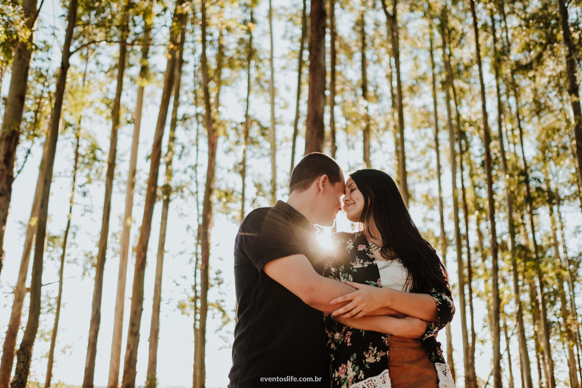 Life Fotografia, Ensaio Fotográfico de casal, Sorocaba, São Paulo, E-session, Pré-casamento, sessão de fotos, fotografia criativa, diferente, espontâneo, noivos, casal, amor, casamento, urbano, campo, cyndi omoto, alex oliveira, jéssica e danilo, incrível