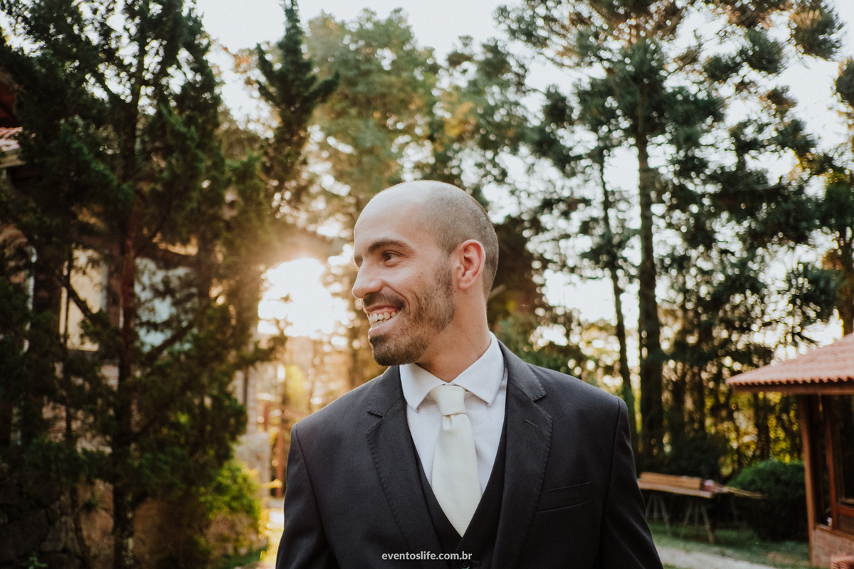 Fotografia de Casamento Sorocaba, Life Fotografia, Tajj Eventos, São Roque, Sorocaba, Amanda e Rafael, Fotografia espontânea, Fotografia diferente, Melhores fotógrafos de Sorocaba, Melhor fotógrafo, Retrato de noivo, Noivo feliz, Foto ao ar livre, Noivo