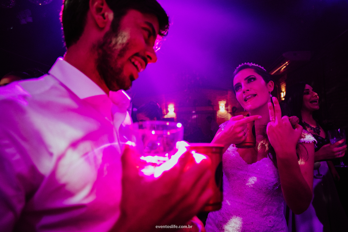 Life Fotografia, Fotografia de casamento, Casamento, Wedding, Alex Oliveira, Cyndi Omoto, Fotografia de Casamento Sorocaba, Festa, Recepção, Vestido de noiva, Chácara Santa Victória, Factory Som e Luz, foto espontânea, all the single ladies, aliança, ring