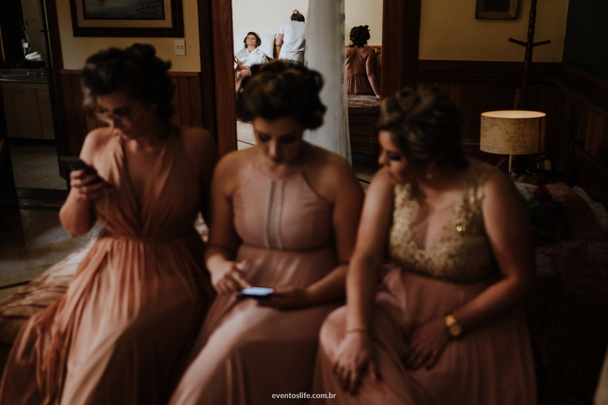 Life Fotografia, Fotografia de Casamento Sorocaba, Fotos de Casamento, Sorocaba, São Roque, São Paulo, Itu, Indaiatuba, Amanda e Rafael, Casamento ao ar livre, Fotos diferentes, Fotos espontâneas, Tajj, Madrinhas, Making Of da Noiva, Noiva, Maquiagem