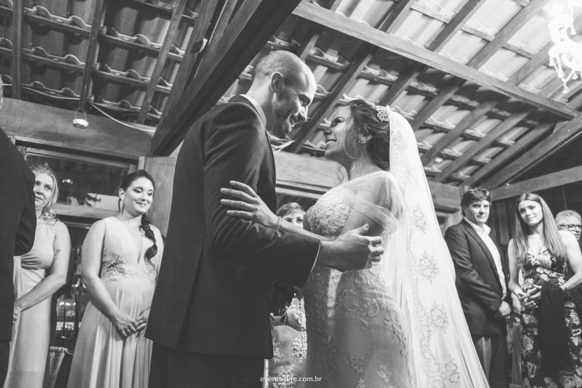 Life Fotografia, Fotografia de Casamento Sorocaba, Fotos de Casamento, Sorocaba, São Roque, São Paulo, Itu, Indaiatuba, Amanda e Rafael, Casamento ao ar livre, Fotos diferentes, Fotos espontâneas, Tajj, Primeiro olhar, Entrada da Noiva, Cerimônia