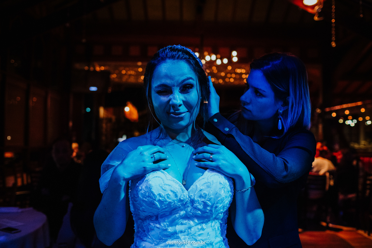 Life Fotografia, Fotografia de Casamento Sorocaba, Fotos de Casamento, Sorocaba, São Roque, São Paulo, Itu, Indaiatuba, Amanda e Rafael, Casamento ao ar livre, Fotos diferentes, Fotos espontâneas, Tajj, Noiva divertida, Careta, Luzes, Cerimonial, Assessor