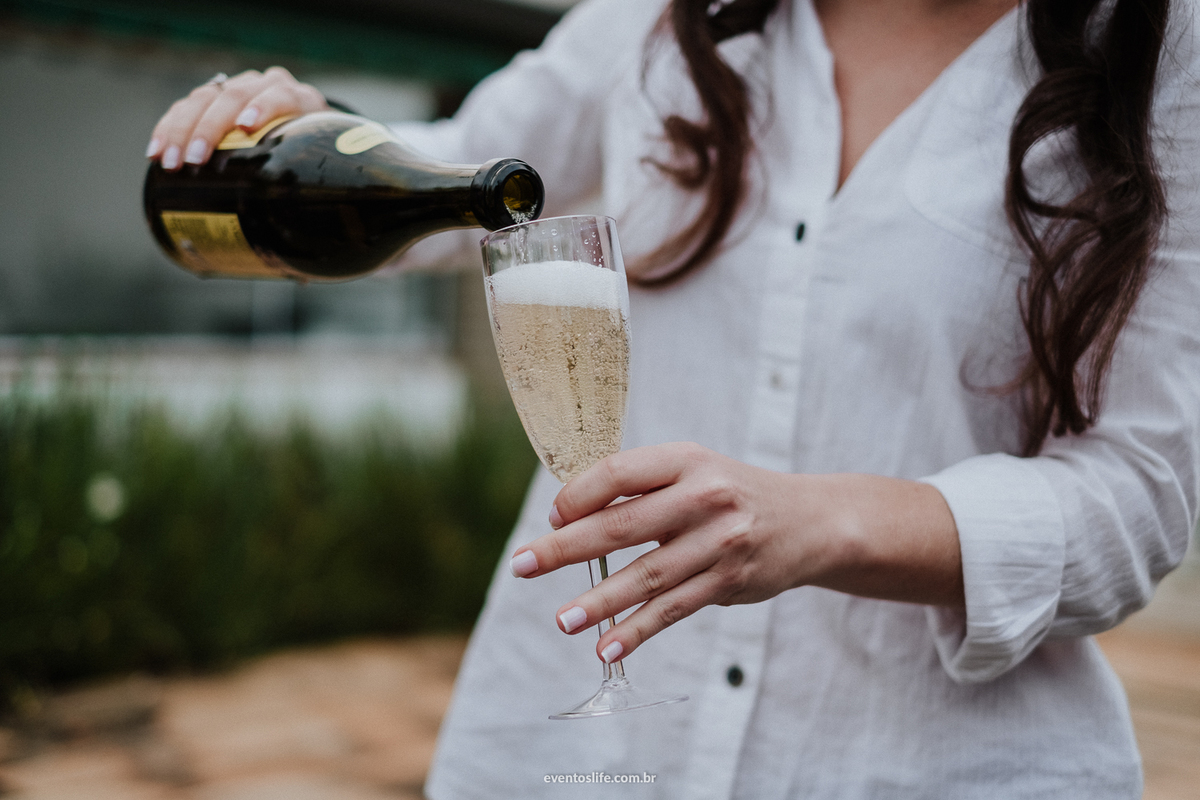casamento, renata e joão, life fotografia, sorocaba, são paulo, fotografia de casamento, alex oliveira, cyndi omoto, fotografia espontânea, momentos reais, nada posado, nada forçado, fotos lindas de casamento, brinde com a noiva, taça de champagne