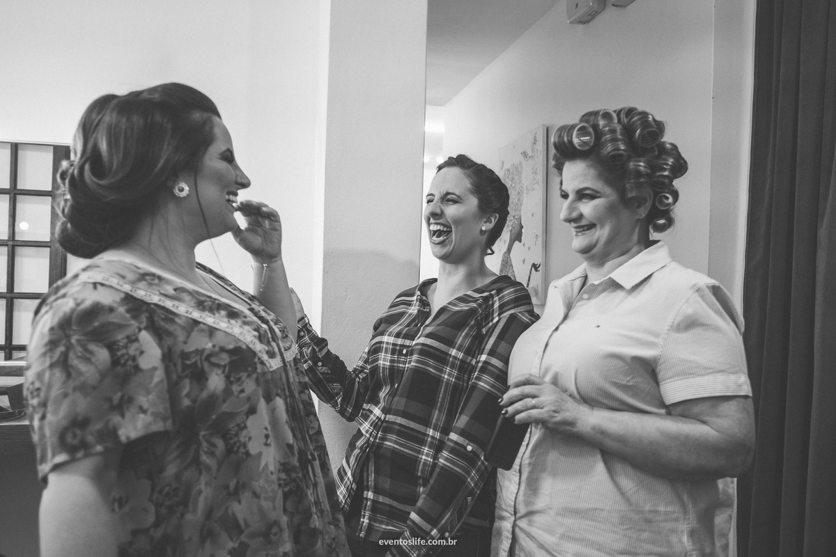 casamento, renata e joão, life fotografia, sorocaba, são paulo, fotografia de casamento, alex oliveira, cyndi omoto, fotografia espontânea, madrinhas, irmãs da noiva, making of, bride, noiva 2019, noiva ansiosa, lápis de noiva, família, maquiagem de noiva