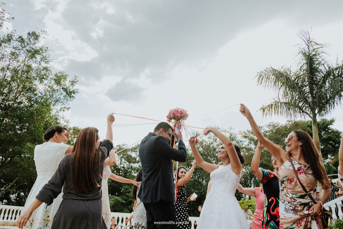 Casamento Thalita e Danilo, Life Fotografia, Cyndi Omoto, Alex Oliveira, São Roque, São Paulo, Destination Photographers, Fotografia espontânea, Fotografia de casamento diferente, Melhores fotógrafos de Sorocaba, buquê de fitas, madrinhas, solteiras