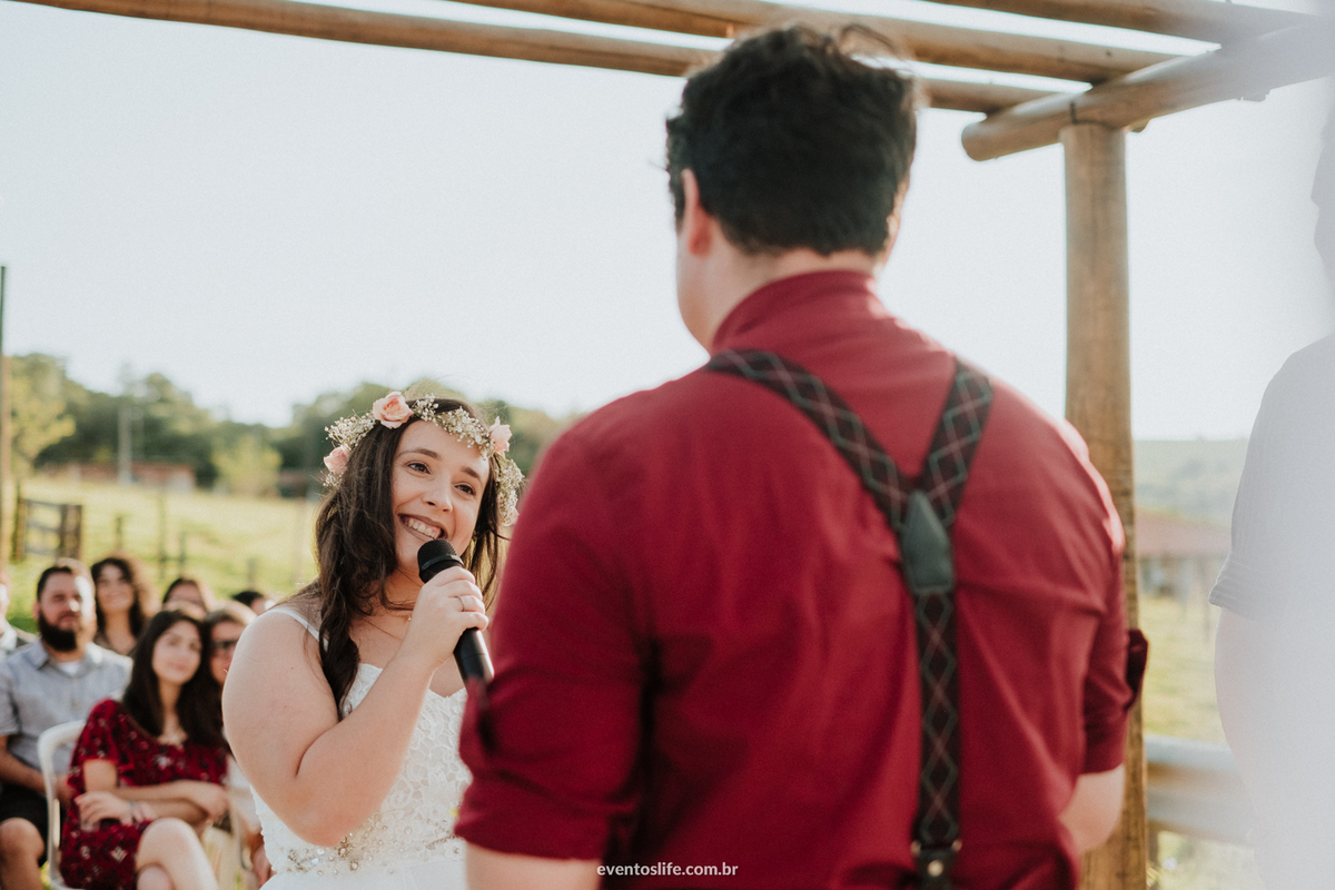 Preview, Casamento, Wedding, Life Fotografia, Fotos espontâneas, Casamento ao ar livre, Casamento de Dia, Noivos, Bride, Groom, Fotografia de Casamento Sorocaba, Votos, Noiva feliz, Noiva emocionada, Cerimônia, Foto intimista, Melhores fotógrafos